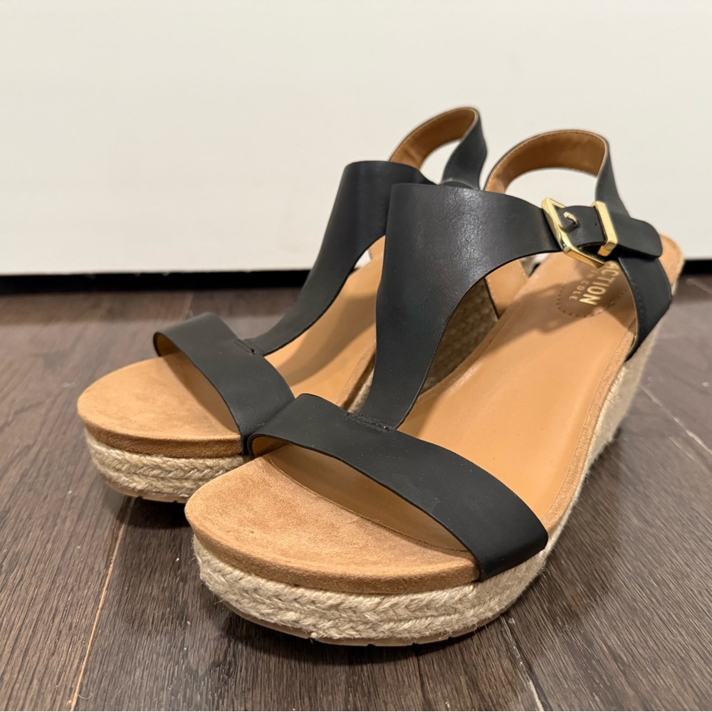 Kenneth Cole Reaction Women’s Card Wedge Espadrille Black Sandals